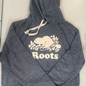 Roots Heathered Blue Hoodie with Beaver Design